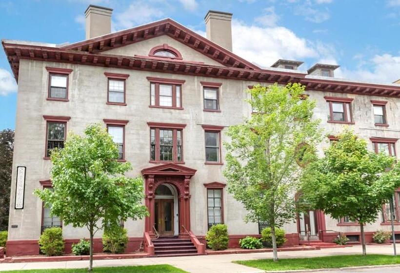 فندق The Stockade Inn