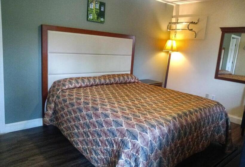 Maple Leaf Motel