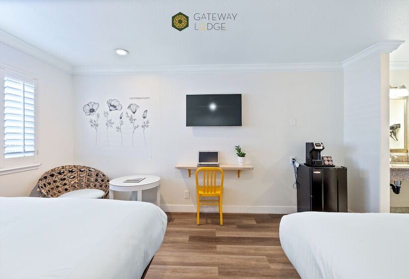 مُتل Gateway Lodge