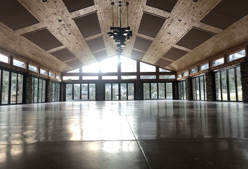 Mount Princeton Hot Springs Resort