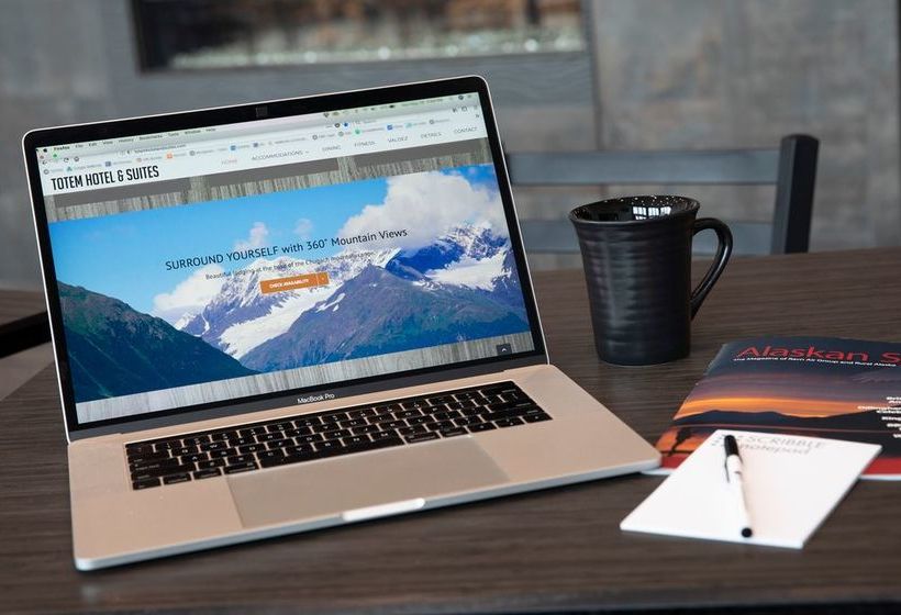 Totem Hotel And Suites