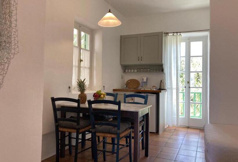 Alkyonis Villas
