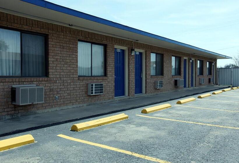 בית מלון כפרי Americas Best Value Inn Comanche