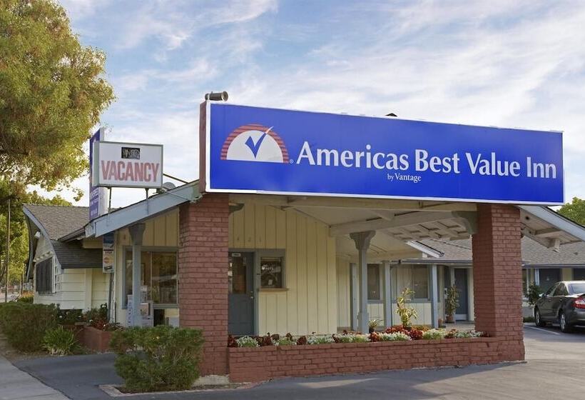 בית מלון כפרי Americas Best Value Inn Livermore