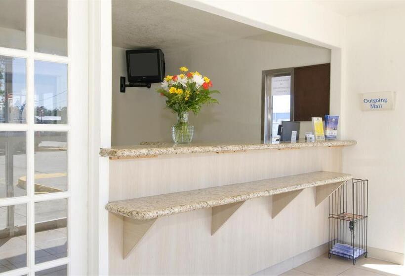 בית מלון כפרי Americas Best Value Inn And Suites Groves