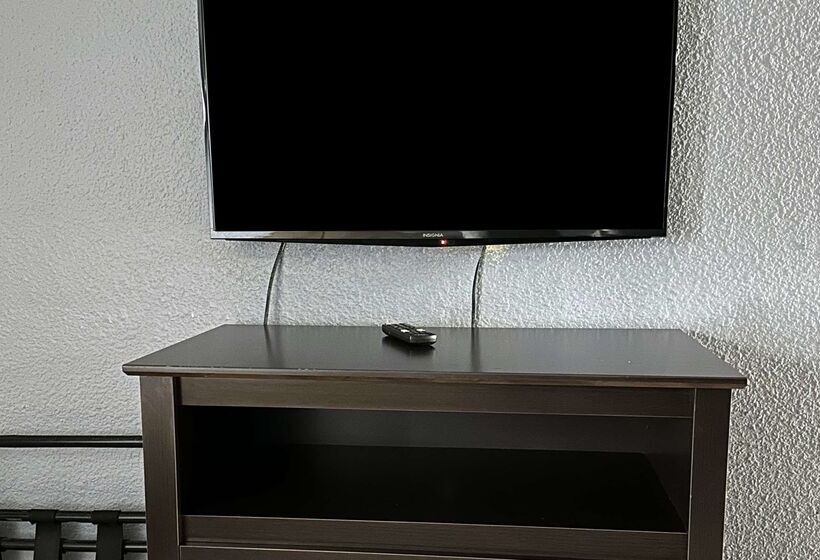 בית מלון כפרי Americas Best Value Inn And Suites Groves