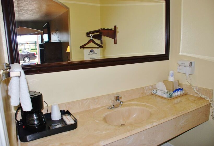 هتل Americas Best Value Inn & Suites Hempstead