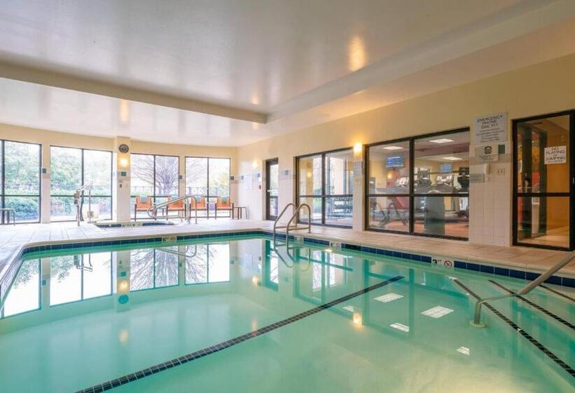 فندق Courtyard By Marriott Salisbury