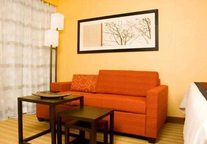 هتل Courtyard Marriott Houston Pearland