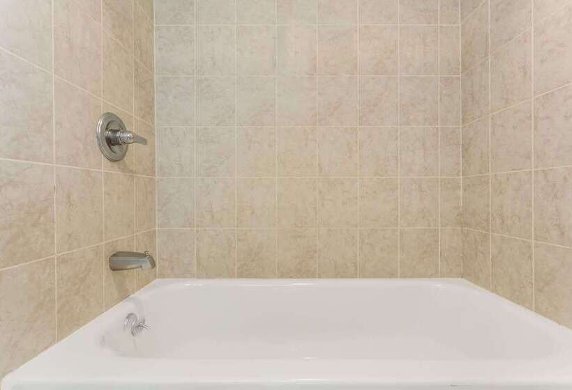 فندق Days Inn By Wyndham Slidell