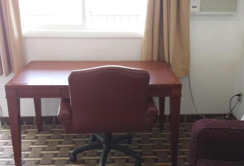 בית מלון כפרי Executive Inn & Suites