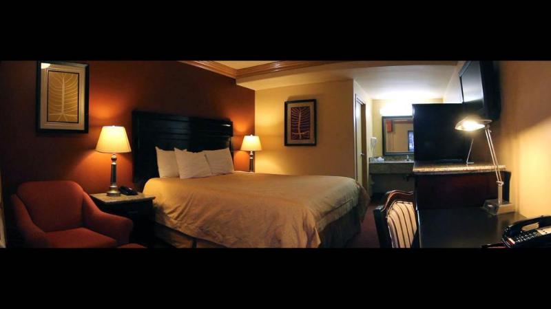 هتل Portofino Inn Burbank
