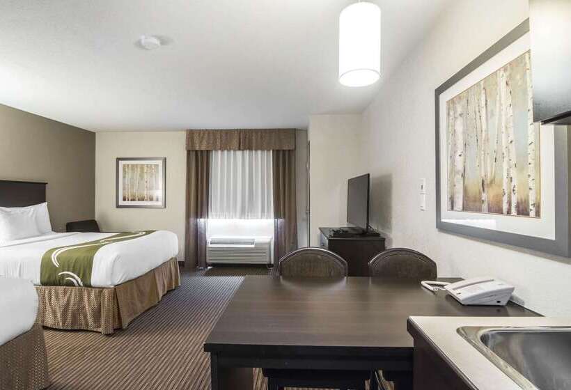 هتل Quality Inn & Suites Thompson