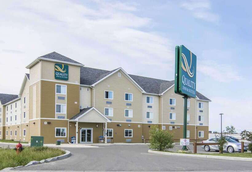 هتل Quality Inn & Suites Thompson