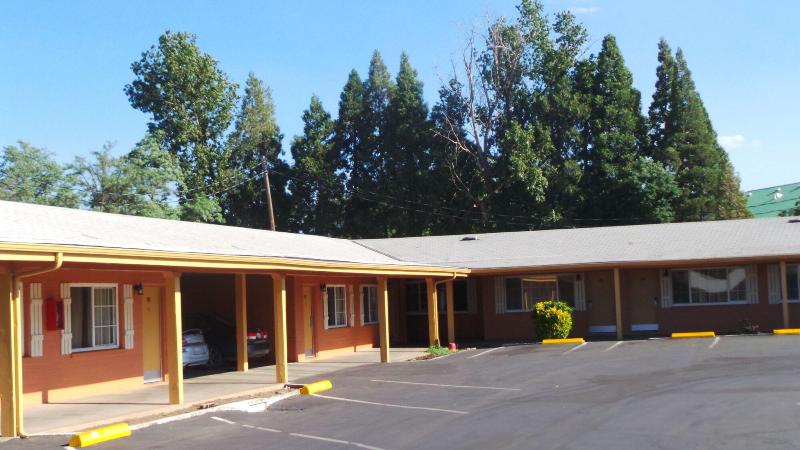 酒店 Relax Inn Yreka