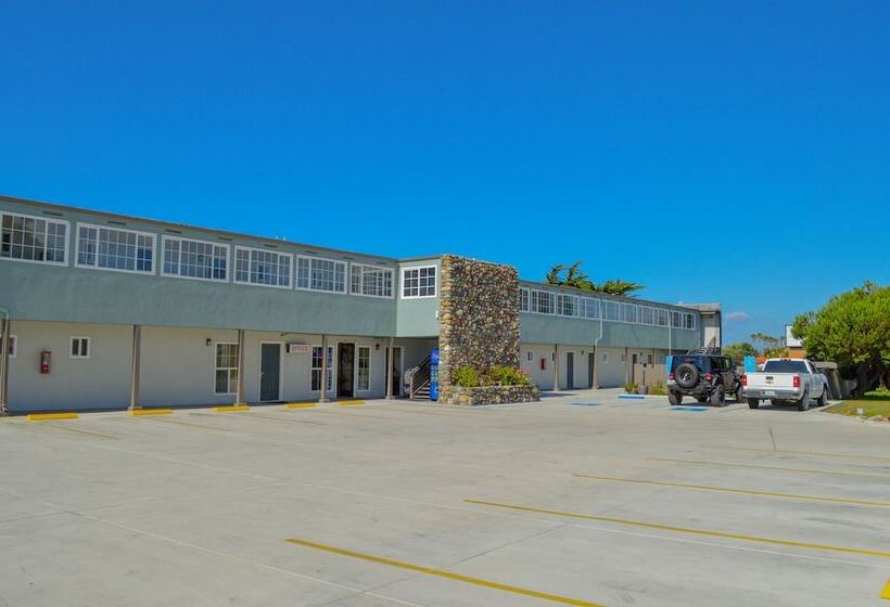 ホテル Sea Breeze Inn   San Simeon