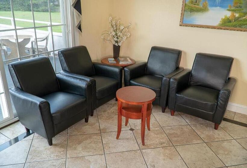 ホテル Sea Breeze Inn   San Simeon