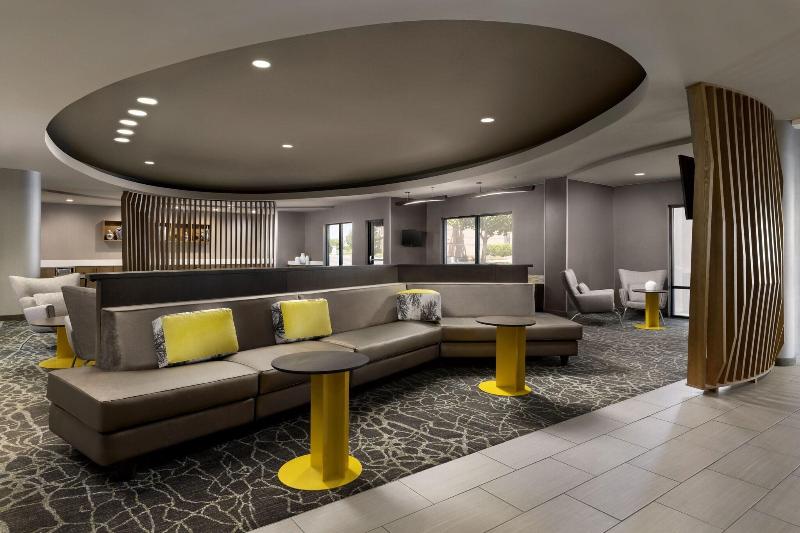 هتل Springhill Suites Fresno