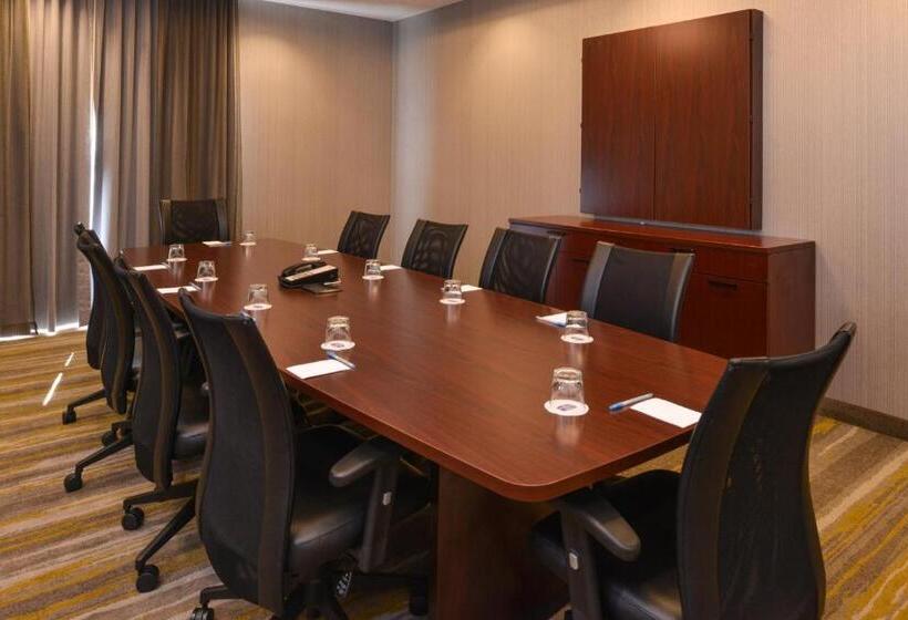 هتل Springhill Suites By Marriott Wheeling Triadelphia Area