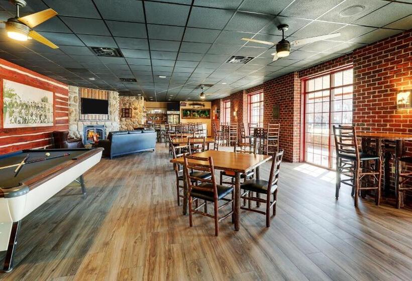 Stoney Creek Hotel Moline