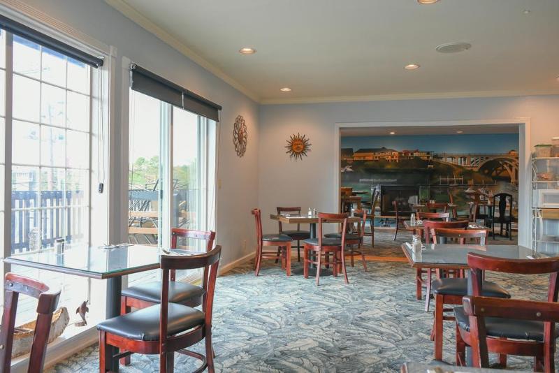 فندق The Harbor Lights Inn