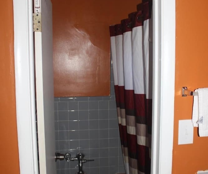 מוטל Budget Inn Pulaski