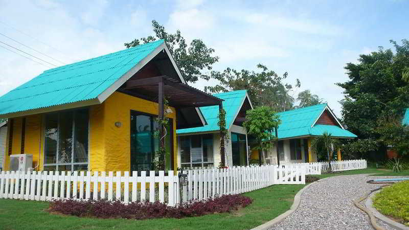 Baan Koh Mak