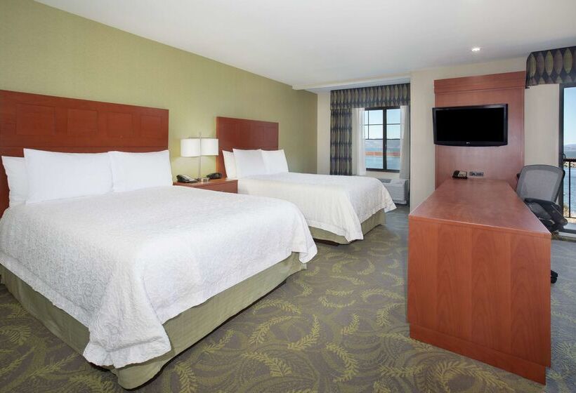 Hampton Inn And Suites Astoria