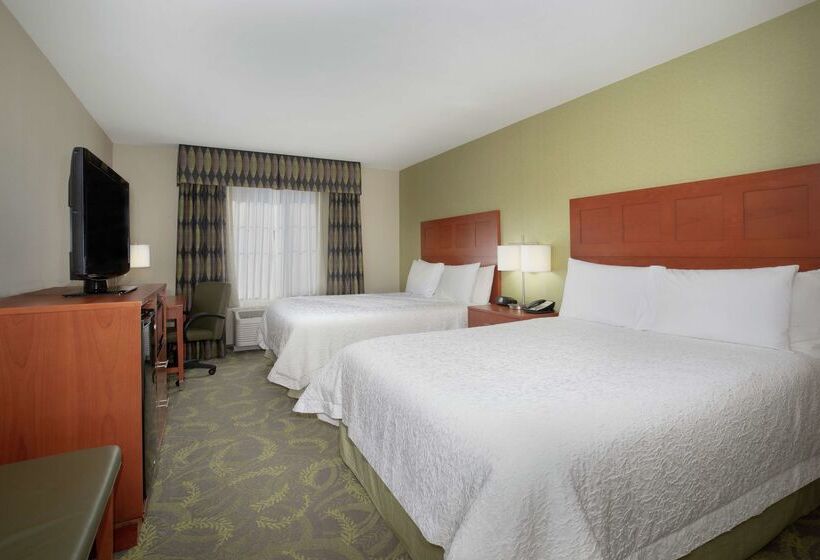 Hampton Inn And Suites Astoria