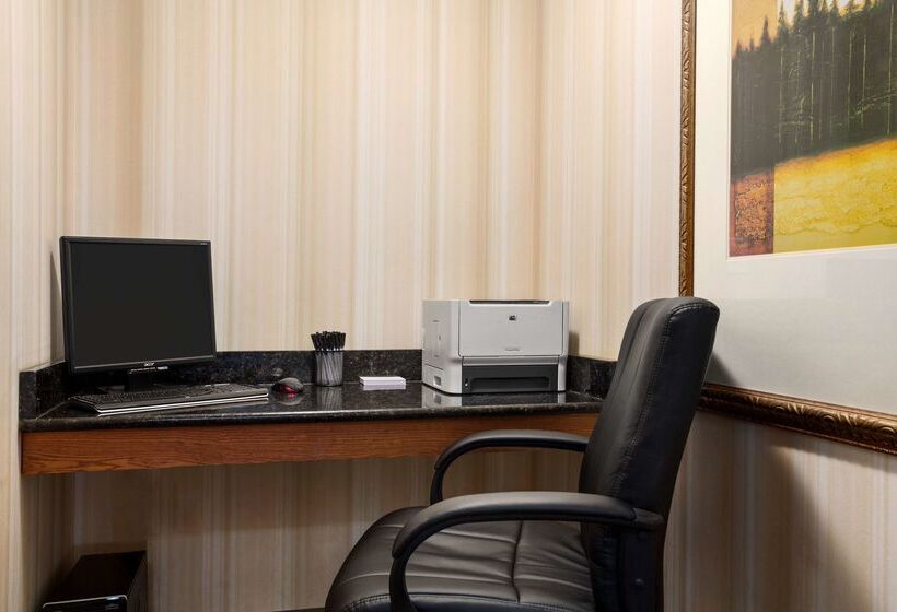 هتل Country Inn & Suites By Radisson, Albany, Ga