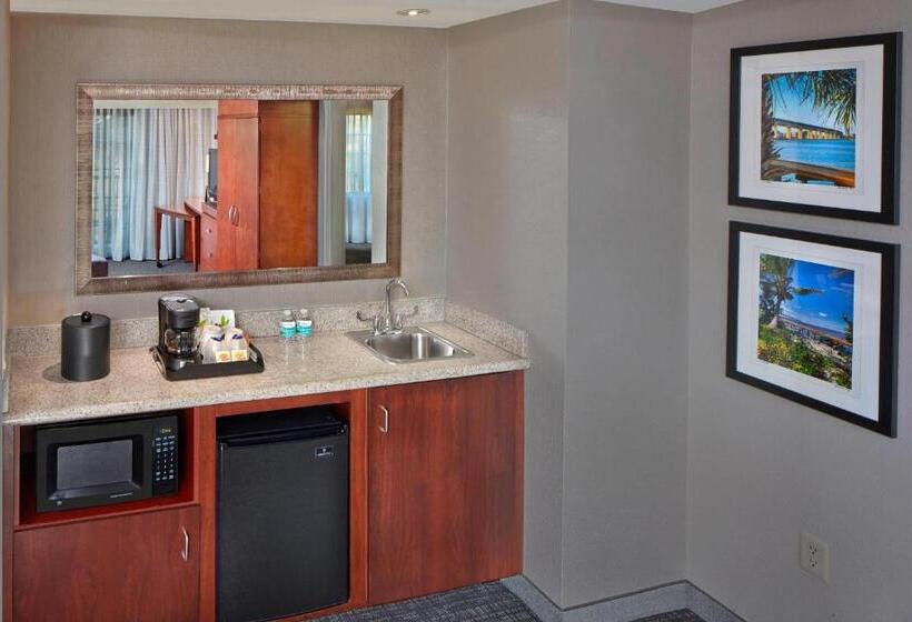 ホテル Courtyard By Marriott Stuart