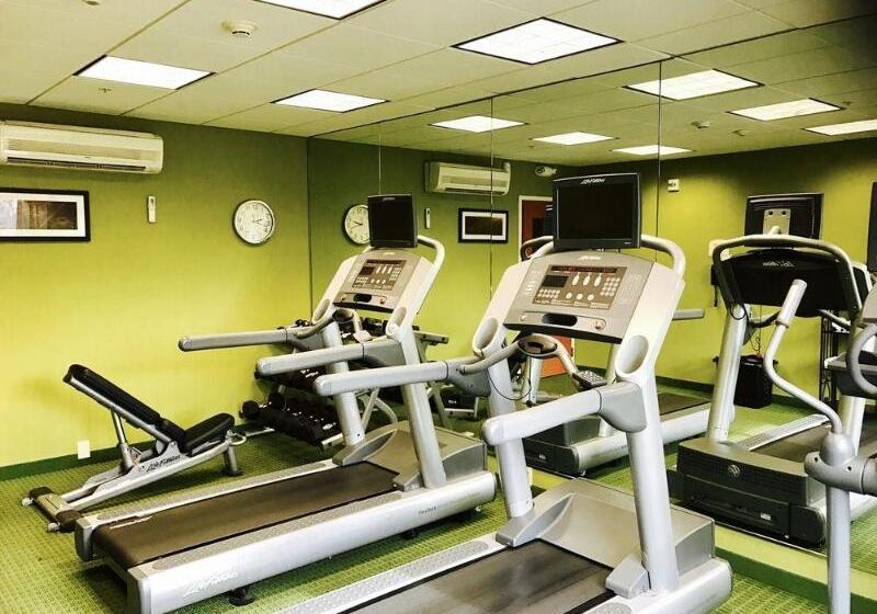 هتل Fairfield Inn & Suites Fresno Clovis