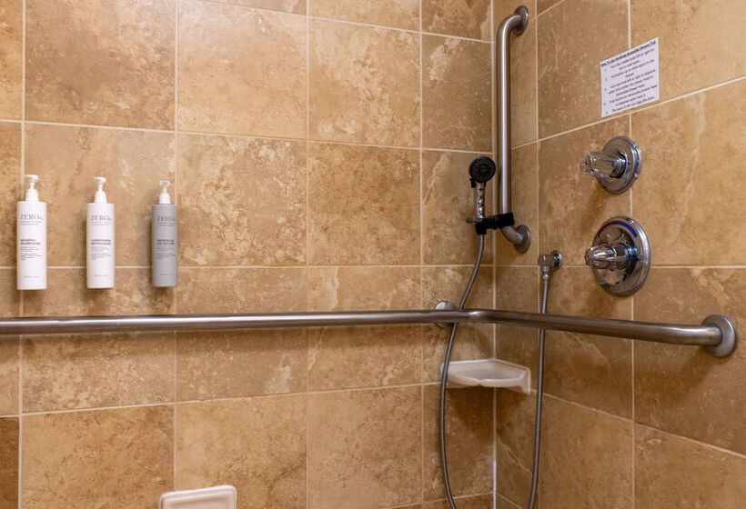 فندق Hampton Inn Elkhorn Lake Geneva Area