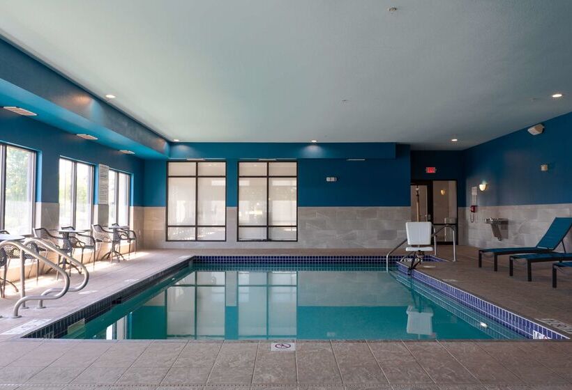فندق Hampton Inn Elkhorn Lake Geneva Area
