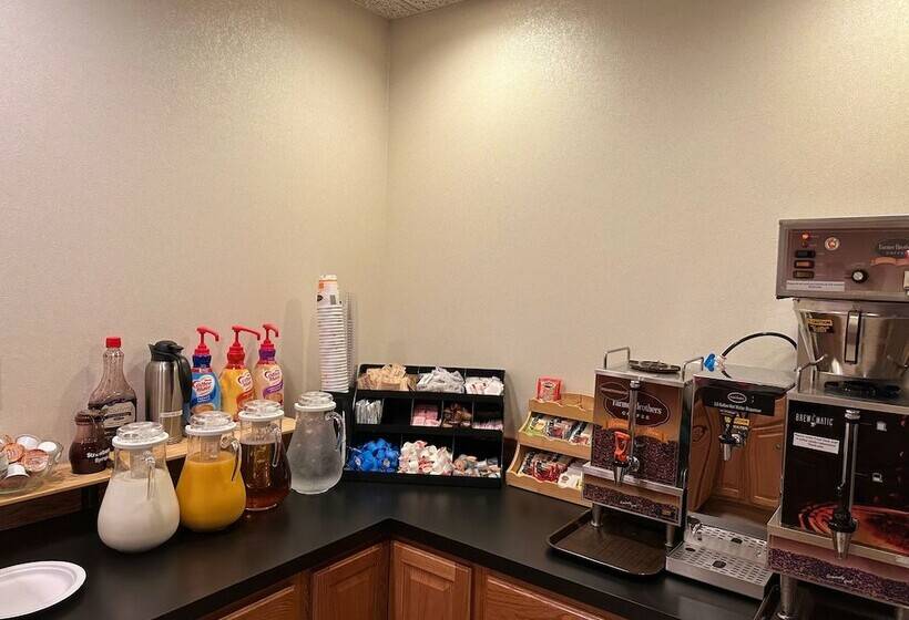 فندق Peppermill Empress Inn