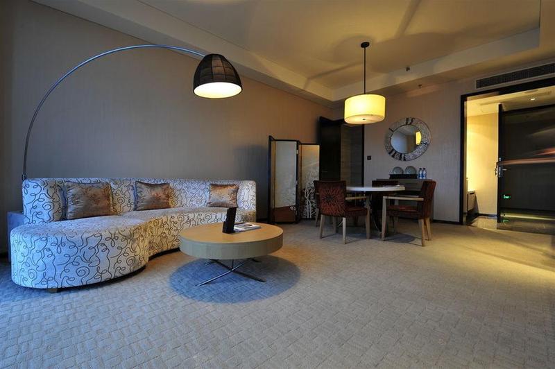 ホテル Renaissance Guiyang
