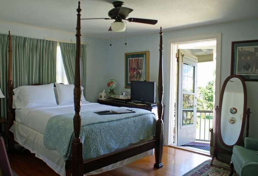 Sabal Palm House Bed And Breakfast