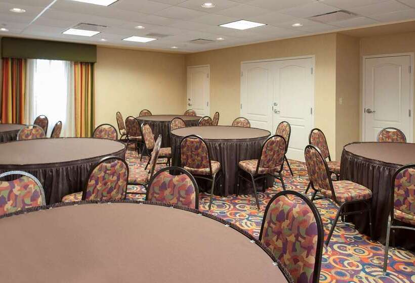 Hampton Inn Macomb