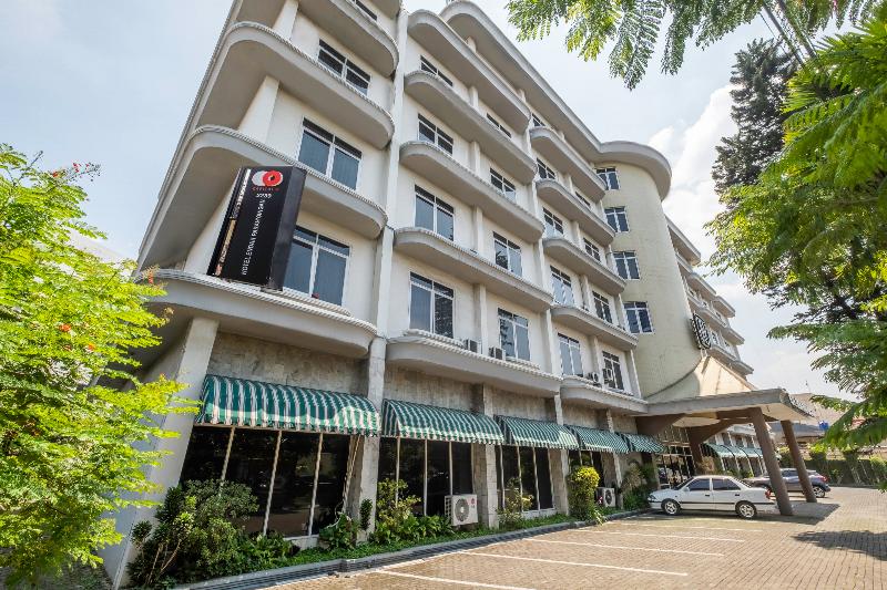 هتل Capital O 2239  Endah Parahyangan