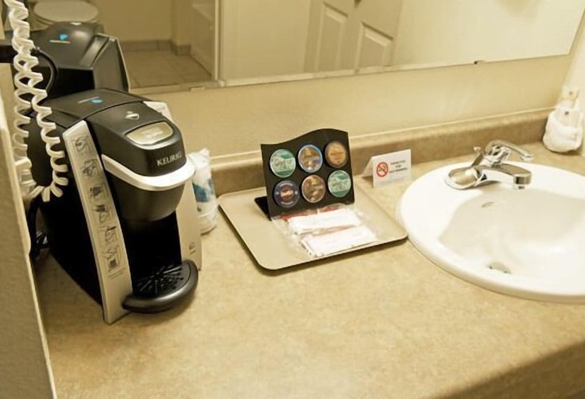 فندق Cody Legacy Inn & Suites