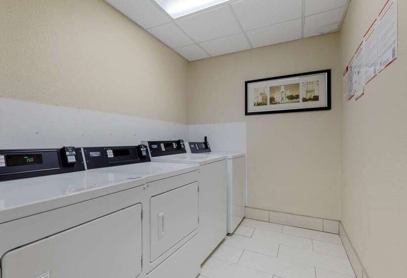 ホテル Comfort Suites Waco North  Near University Area