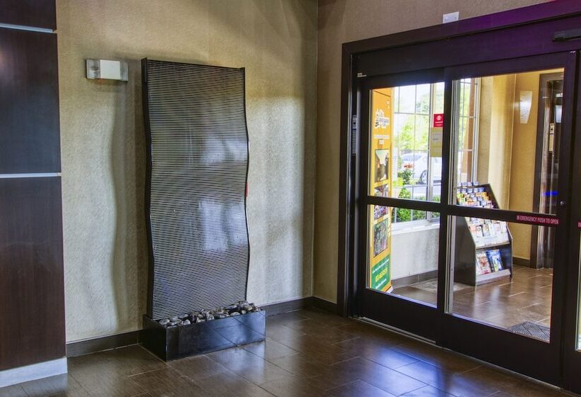 ホテル Comfort Suites Waco North  Near University Area