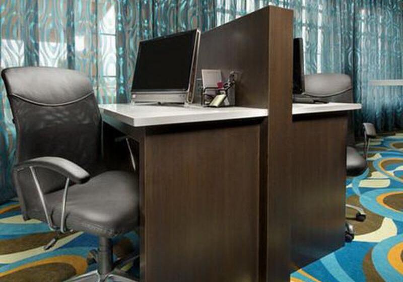 ホテル Comfort Suites Waco North  Near University Area