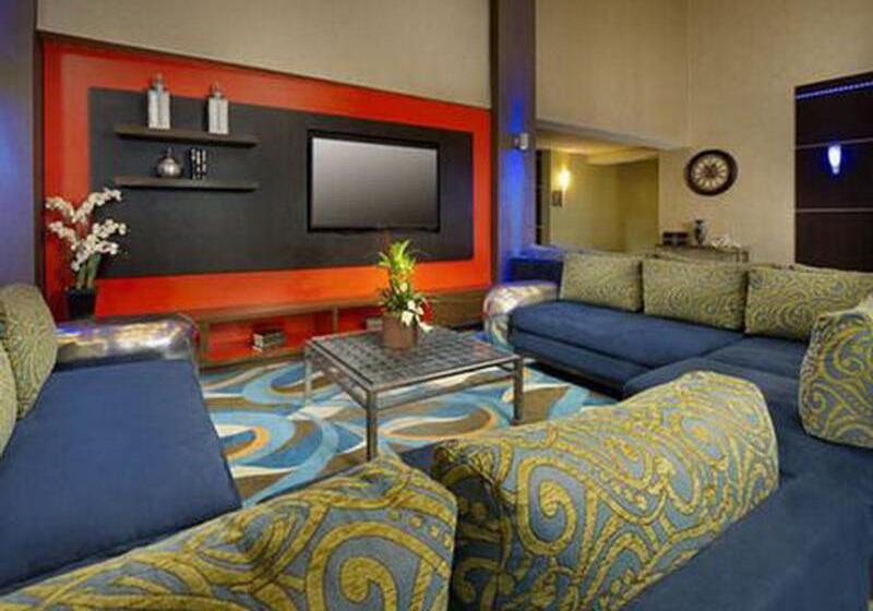 ホテル Comfort Suites Waco North  Near University Area