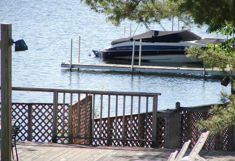 Отель Anchorage At The Lake