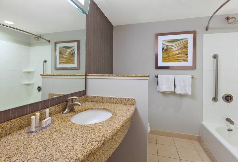 هتل Courtyard Omaha La Vista