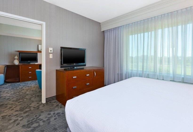 هتل Courtyard Omaha La Vista