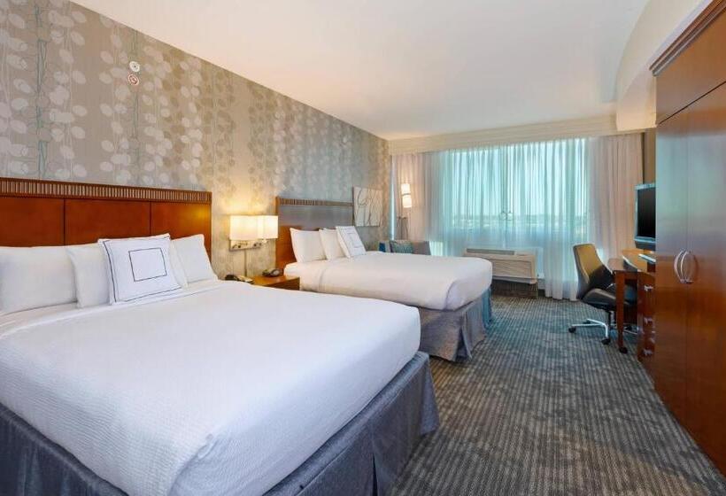 هتل Courtyard Omaha La Vista