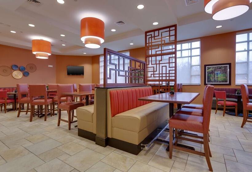 בית מלון כפרי Drury Inn & Suites Baton Rouge