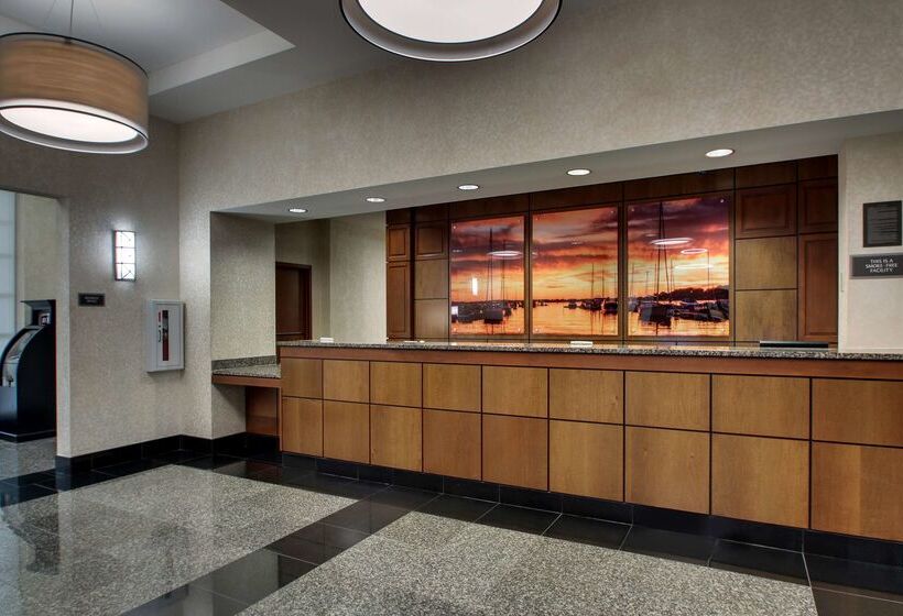 בית מלון כפרי Drury Inn & Suites Charlotte Northlake